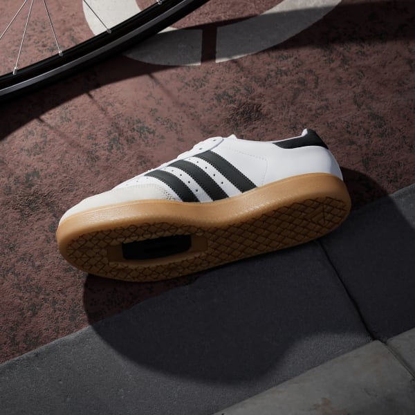 Chaussure cuir Velosamba