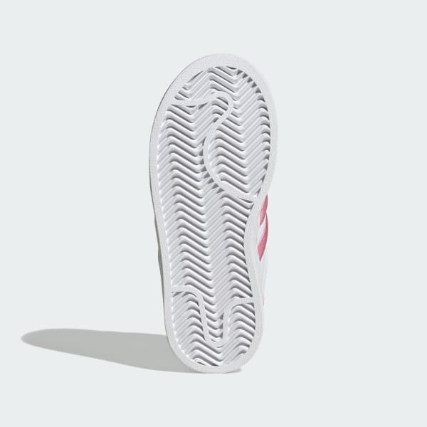 Chaussure fermeture confortable Adidas Disney Superstar II